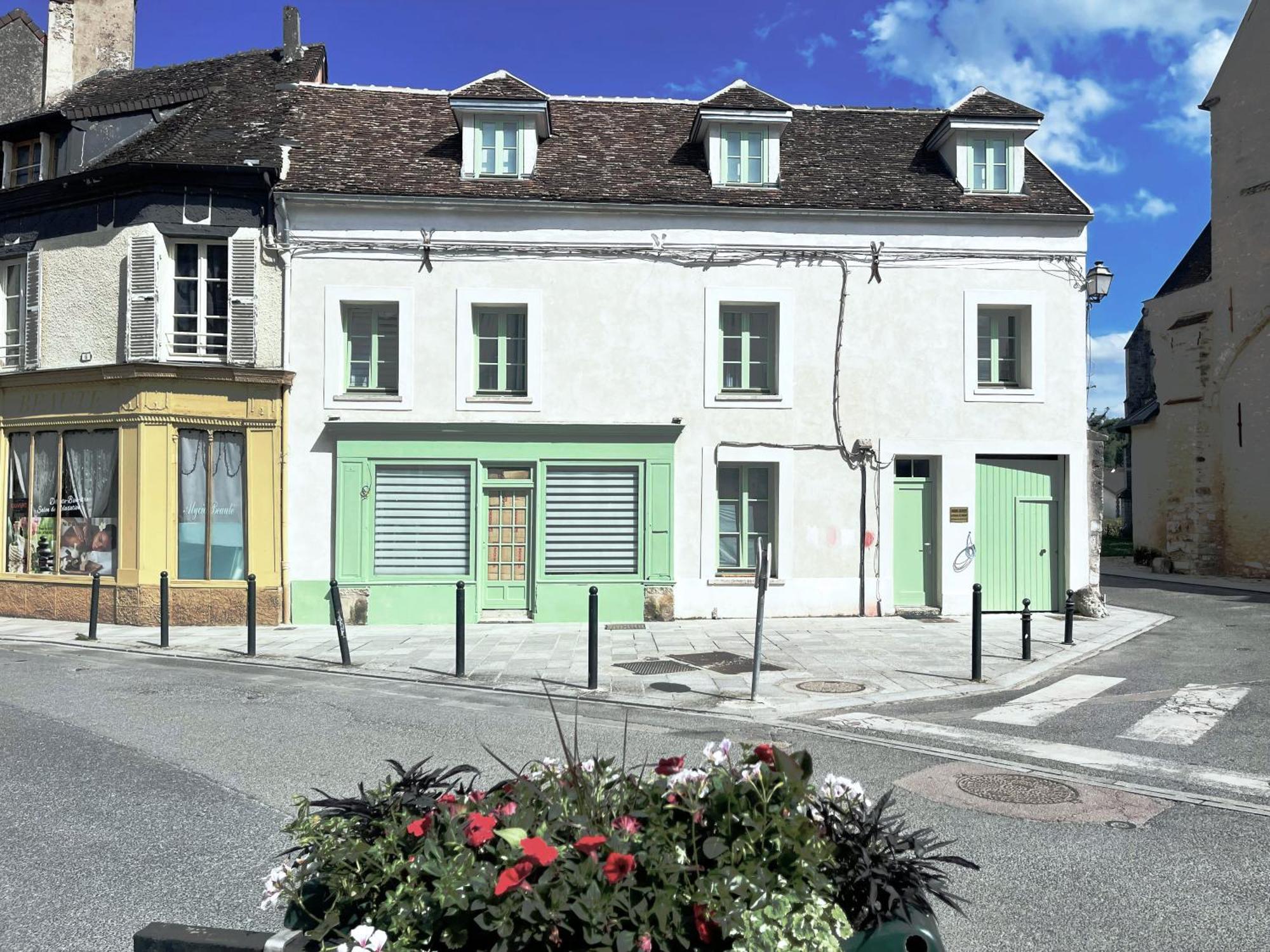 Place Sainte Marguerite Provins Exteriör bild